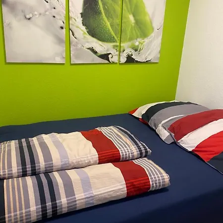 Zwei Zimmer Appartment Mit Balkon Und Stellplatz Voll Moebliert Trier Eksteriør billede