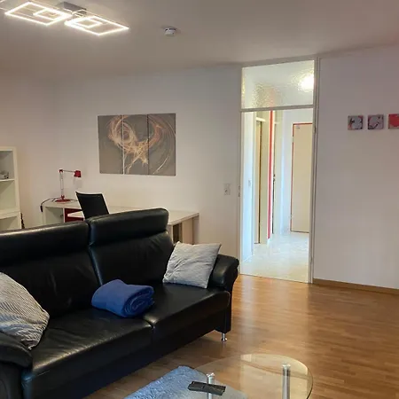 Zwei Zimmer Appartment Mit Balkon Und Stellplatz Voll Moebliert Trier Eksteriør billede