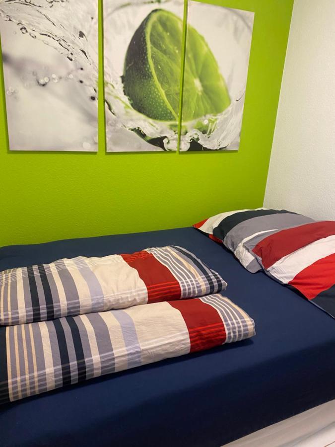 Zwei Mit Balkon Und Stellplatz Voll Moebliert Apartment Trier